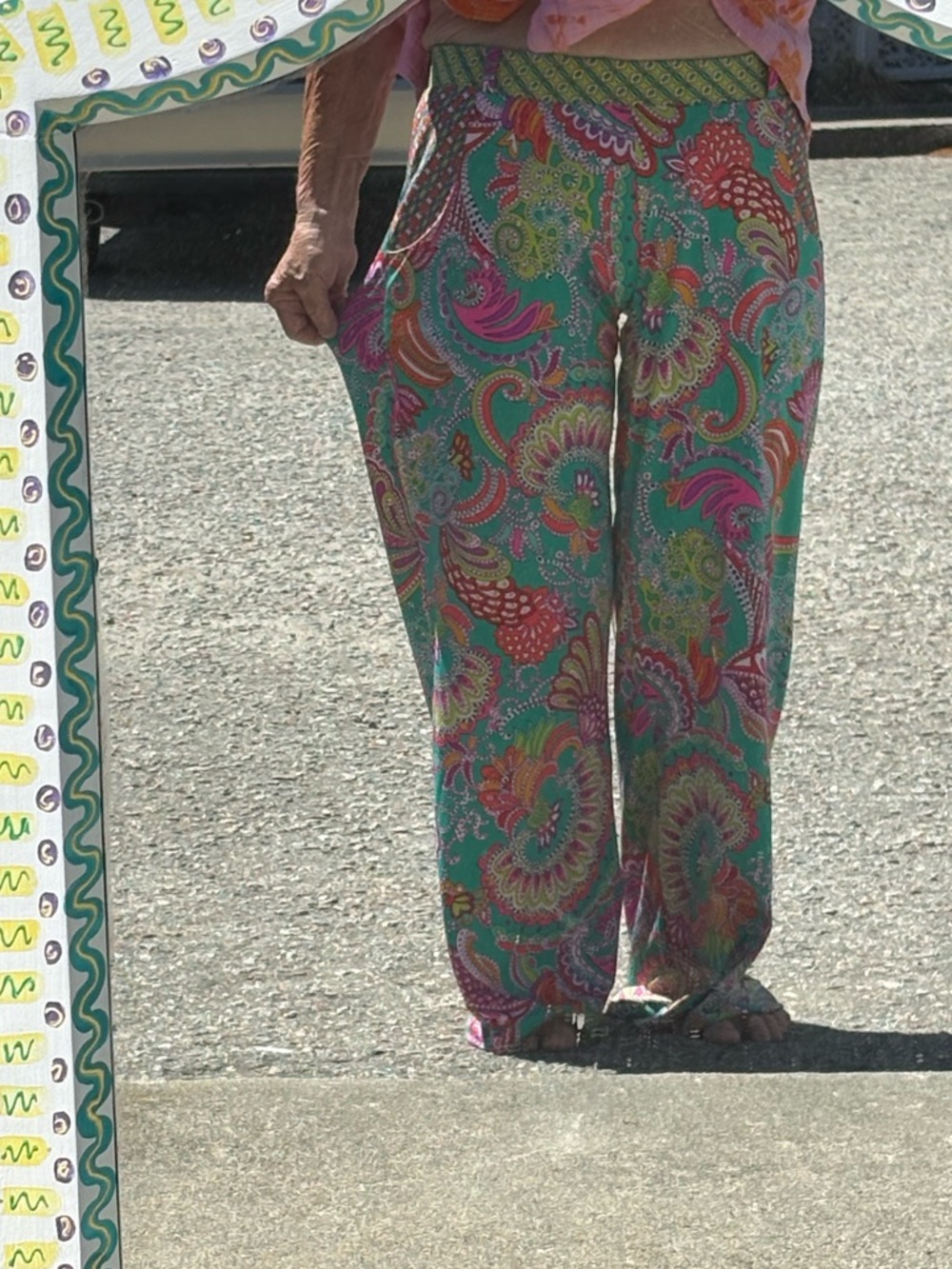 Trina Turk Blue and Pink Pants  with matching belt tie Resort Wear - Picture 10 of 10